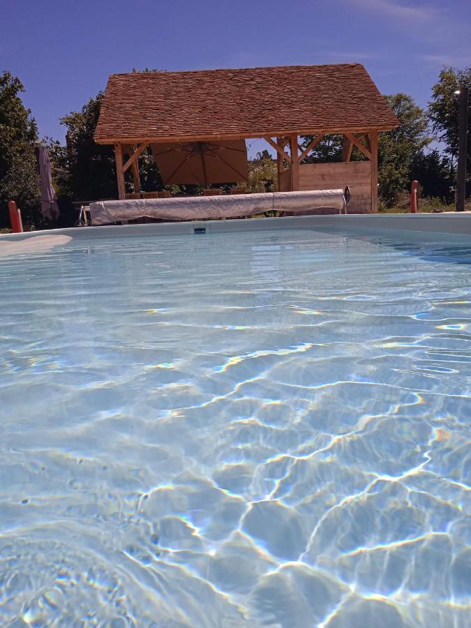 L'Amalgam' Bed and Breakfast Ainay-le-Vieil Exteriör bild