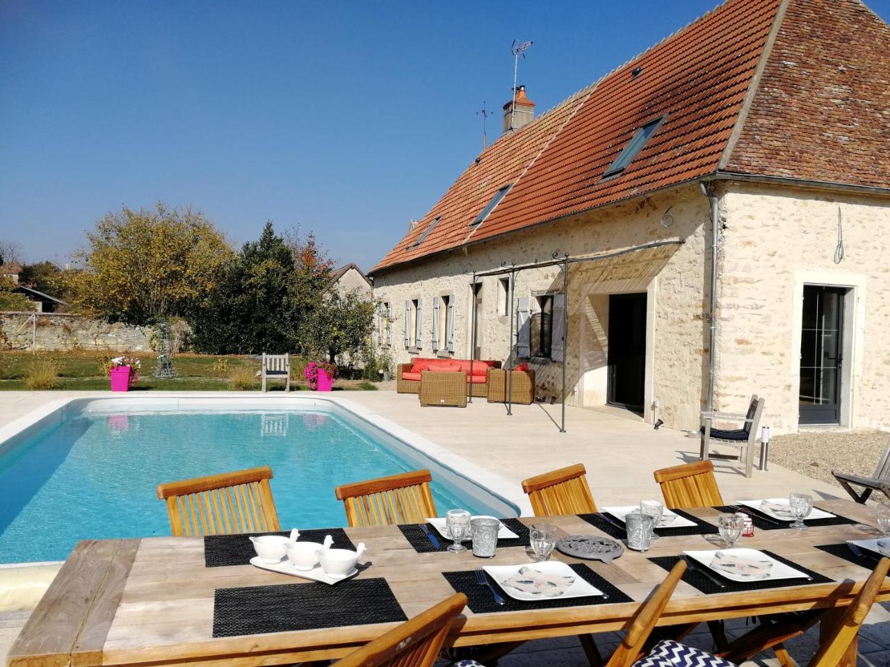 L'Amalgam' Bed and Breakfast Ainay-le-Vieil Exteriör bild